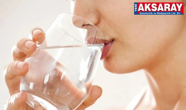 UZMANI UYARDI "Ramazan'da yetersiz sıvı tüketimi böbrek taşını tetikleyebilir"
