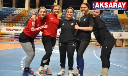 TRT SPOR YILDIZDA CANLI YAYINLANACAK  Kadınlar hentbol de rakip Y.Mahalle Bld. Spor