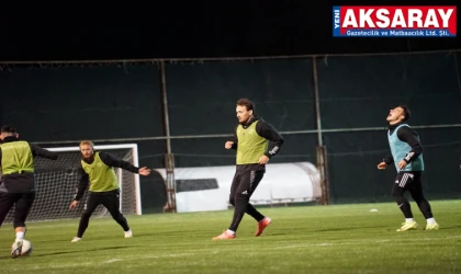 ANTALYA KAMPI DEVAM EDİYOR Ağırlık, top kapma ve pas çalışması yaptılar