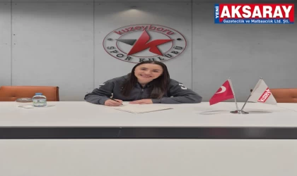 Dilek yu­va­da kaldı