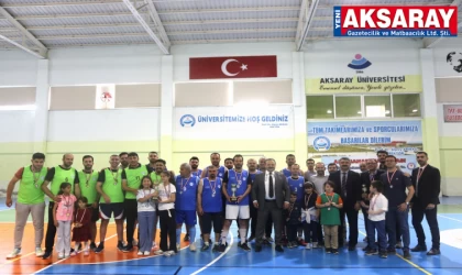 Voleybolda şampiyon Tıp ve Diş Hekimliği Fakültesi