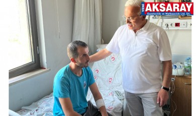 Tedavisi süren askeri ziyaret etti