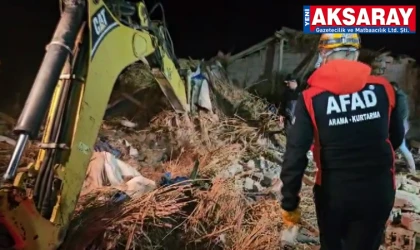 Mandıra çöktü, çok sayıda hayvan telef oldu