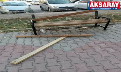 Mahalle parkına verilen zarara muhtarlıktan sert tepki