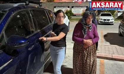 Yaşlı kadın araçta kilitli kaldı