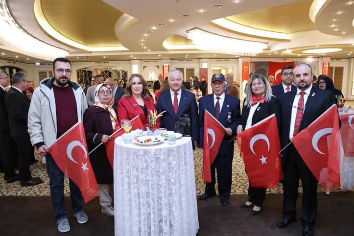 Cumhuriyet Bayramı resepsiyonunda anlamlı mesajlar