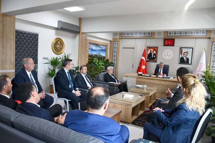 Proje okullarının yöneticileriyle toplantı yapıldı