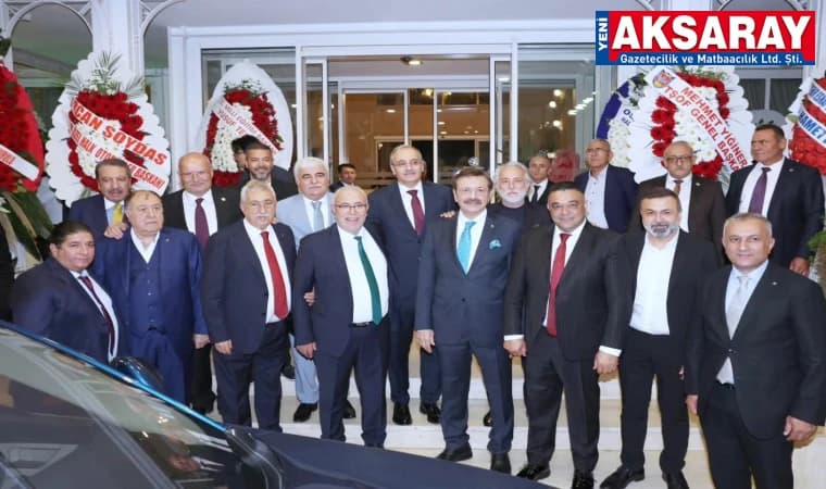 ESKİ BAKAN HEMŞEHRİMİZ CENAP AŞCI OĞLUNU EVLENDİRDİ Aksaray’dan Ankara’ya düğün çıkarması