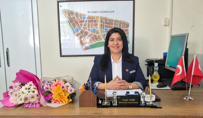 TÜRK KADININA MUHTAR SEÇME VE SEÇİLME HAKKININ VERİLİŞİNİN YIL DÖNÜMÜ Ayrım yapmadan tüm mahalleliyi kucaklıyorum