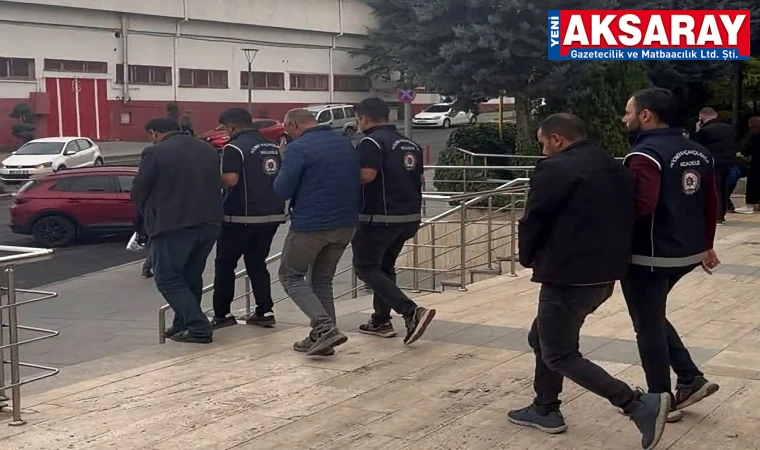 Ağrı’dan Aksaray’a göçmen taşıyan 3 şüpheli tutuklandı