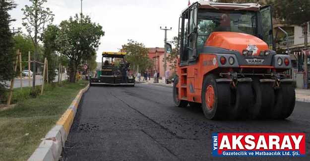 33 Ayda 372 bin ton sıcak asfalt atıldı