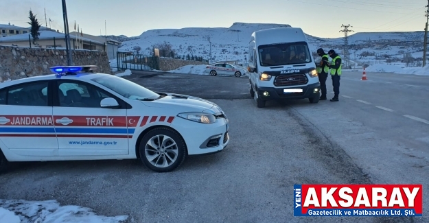 Eğitimin ilk gününde servis araçları denetlendi