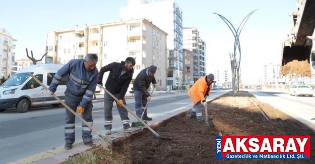 YEŞİL ALANLAR İLKBAHARA HAZIRLIYOR