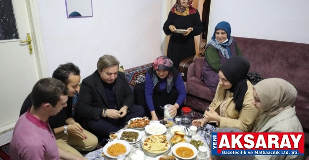  ‘GURBETTEKİ AİLEM’ PROJESİ Yurtta kalan öğrenciler ev ortamında iftar yapıyor