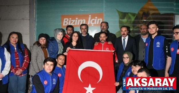 Özel sporcumuz davul zurna ile karşılandı