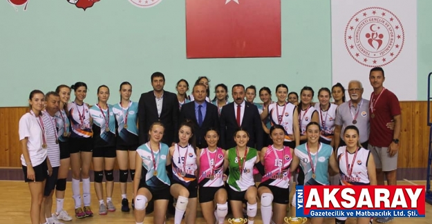 KADINLAR VOLEYBOL FİNAL MAÇIYLA SONA ERDİ