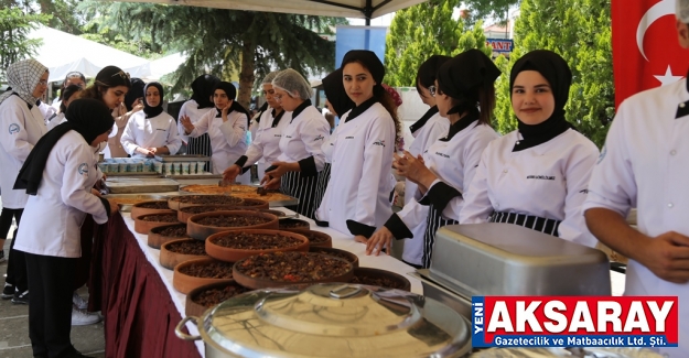 TAVASI, KÖMBESİ VE MUHACİR BÖREĞİ İLE Buyurun Gastronomi Şenliğine