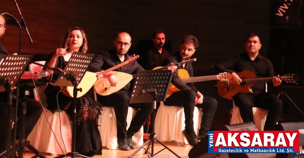 Türk müziği konseri kulakların pasını aldı