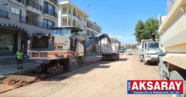 Bozulan yollar yenileniyor