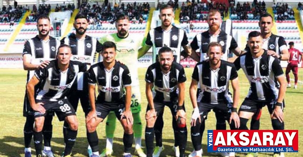 AKSARAYSPOR ZİRVEDEN UZAKLAŞMADI