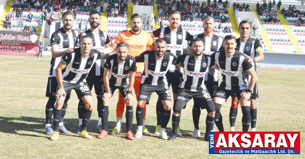 Belediyespor’a hem futbolda hem de Hentbolde zirve yakıştı