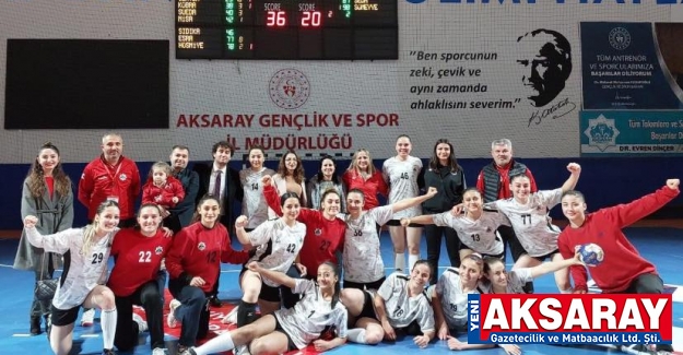 Hentbolde Belediye Spor Seriye Bağladı