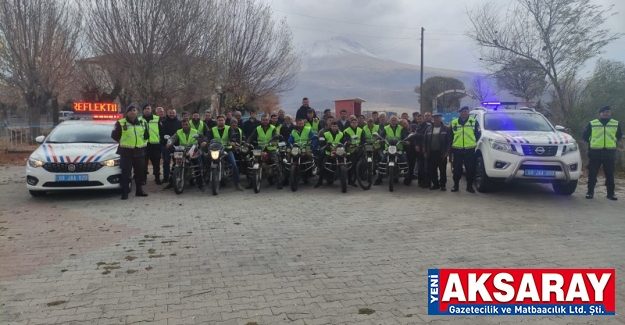 Motorlu bisiklet ve motosiklet sürücülerine yelek dağıtıldı