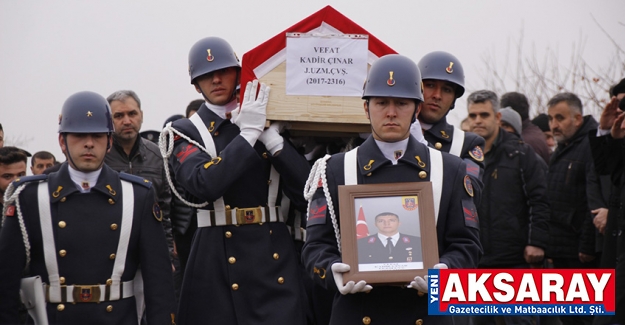 Trafik kazasında ölen uzman çavuş toprağa verildi