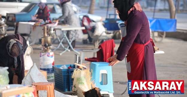 HANIMELİ PAZARI SAKİNLERİ Ekmek parası soğuk dinlemiyor