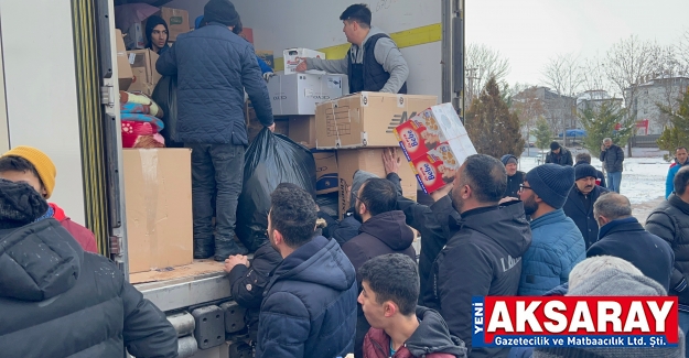 İlk etapta deprem bölgesine 20 tır yardım