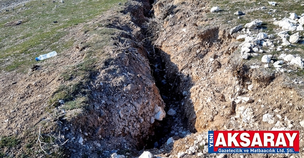 NİĞDE VE KONYA DEPREMİ  Aksaray’da yol ve araziler yarıldı