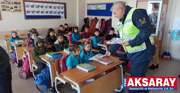 Okulların ilk gününde jandarma ziyaretleri                