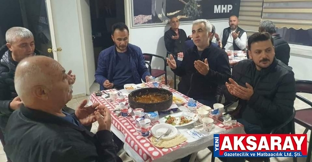 MHP, teşkilat mensupları ile iftar yaptı