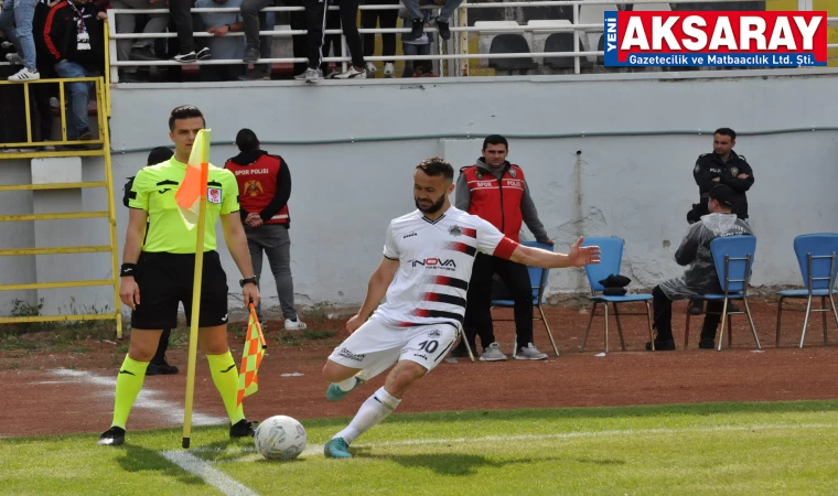 35’LİK KAYABAŞI MAÇIN YILDIZI OLDU