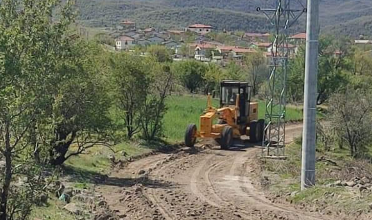 Arazi yolları açılarak topraklar değer kazanıyor