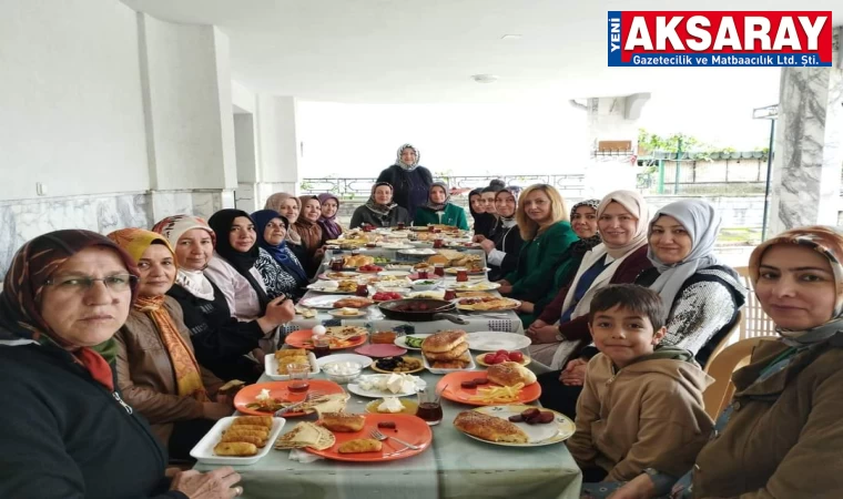 Kanser hastası annelere kahvaltı verildi