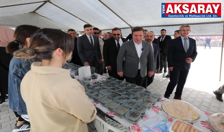 Kardeş okullar yararına kermes