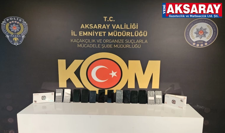 Kaçak telefon ve saatlere el kondu