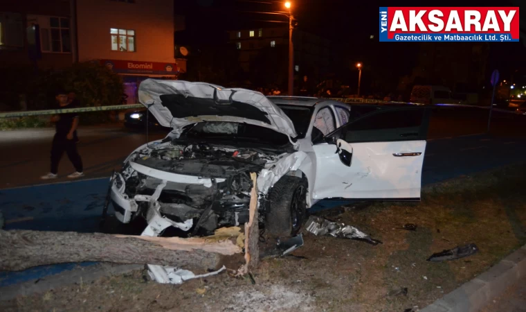 İki otomobil çarpıştı, 6 kişi yaralandı