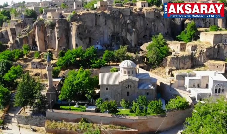 17 asırlık Kilise Camii turistleri cezbediyor