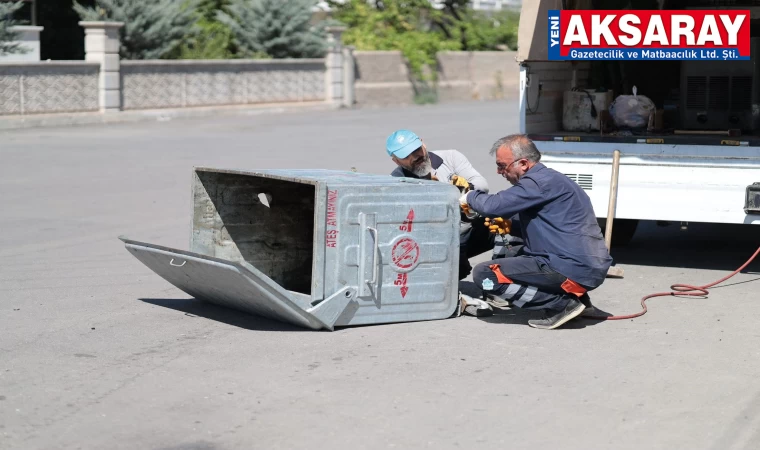 Çöp konteynırları tamir ediliyor