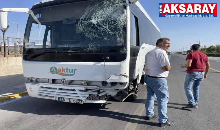 İşçi servisleri çarpıştı, 13 kişi yaralandı