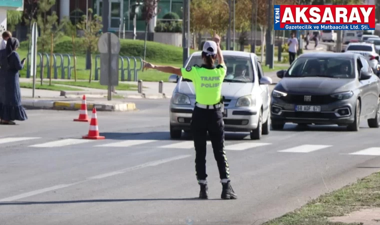 Okul yakını caddelerde trafik denetimi arttı