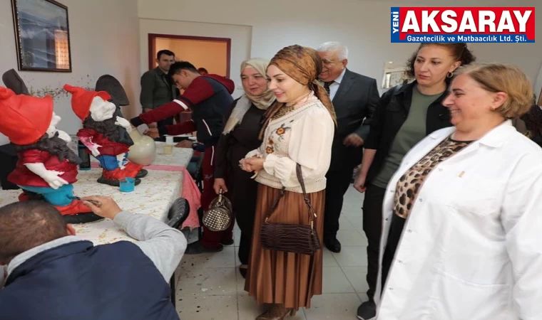 Özel bireylerin özel sergisi