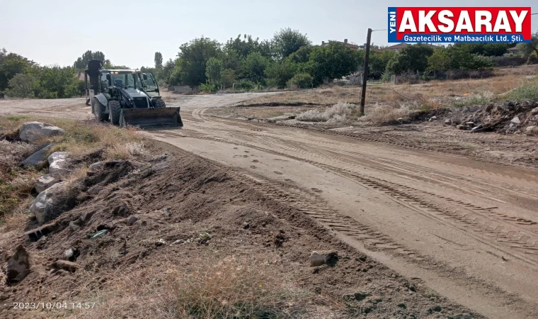 Selden zarar gören yollar onarılıyor