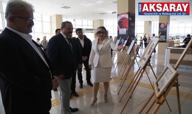 Üniversite de özel Dokuma Sergisi