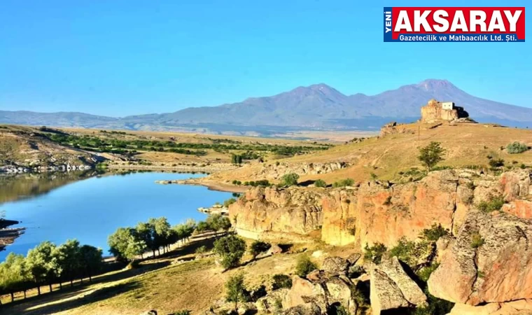 Yüksek Kilise tarih ve doğa ile bütünlük oluşturuyor