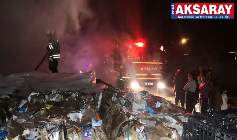 Atık karton balyalarında yangın paniği