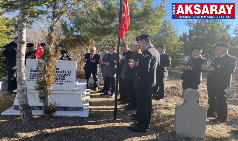 Ağaçörenli şehit kabri başında anıldı