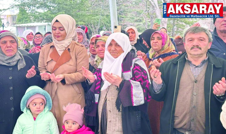 Dualarla uğurlandılar